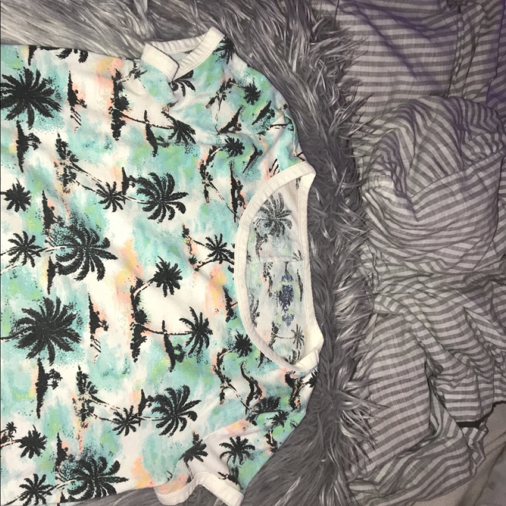 Palm tree tee